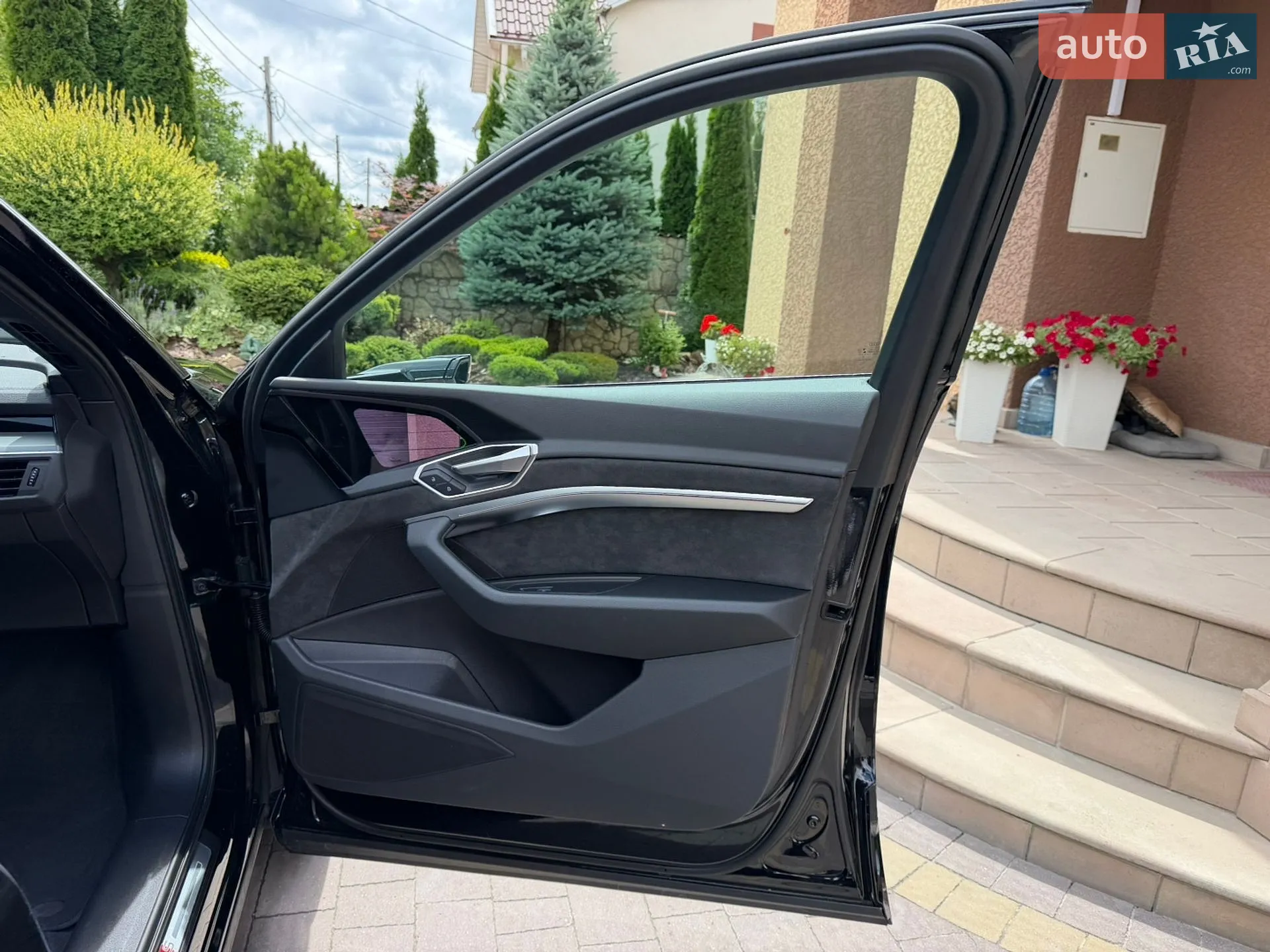 2020 Audi e-tron Sportback - мініатюра 103
