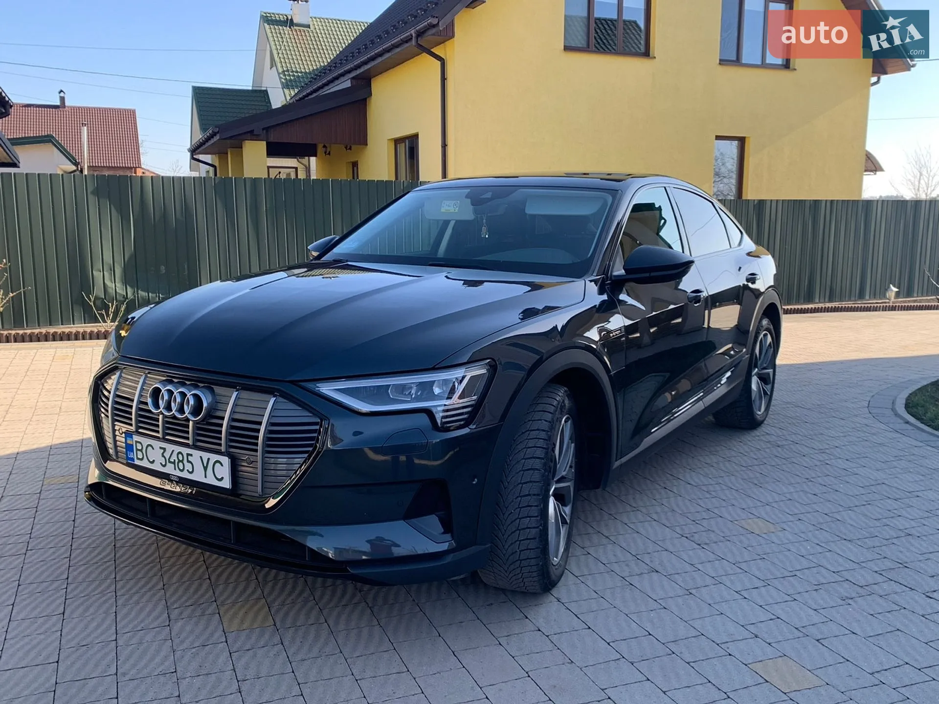 2020 Audi e-tron Sportback - фото 1