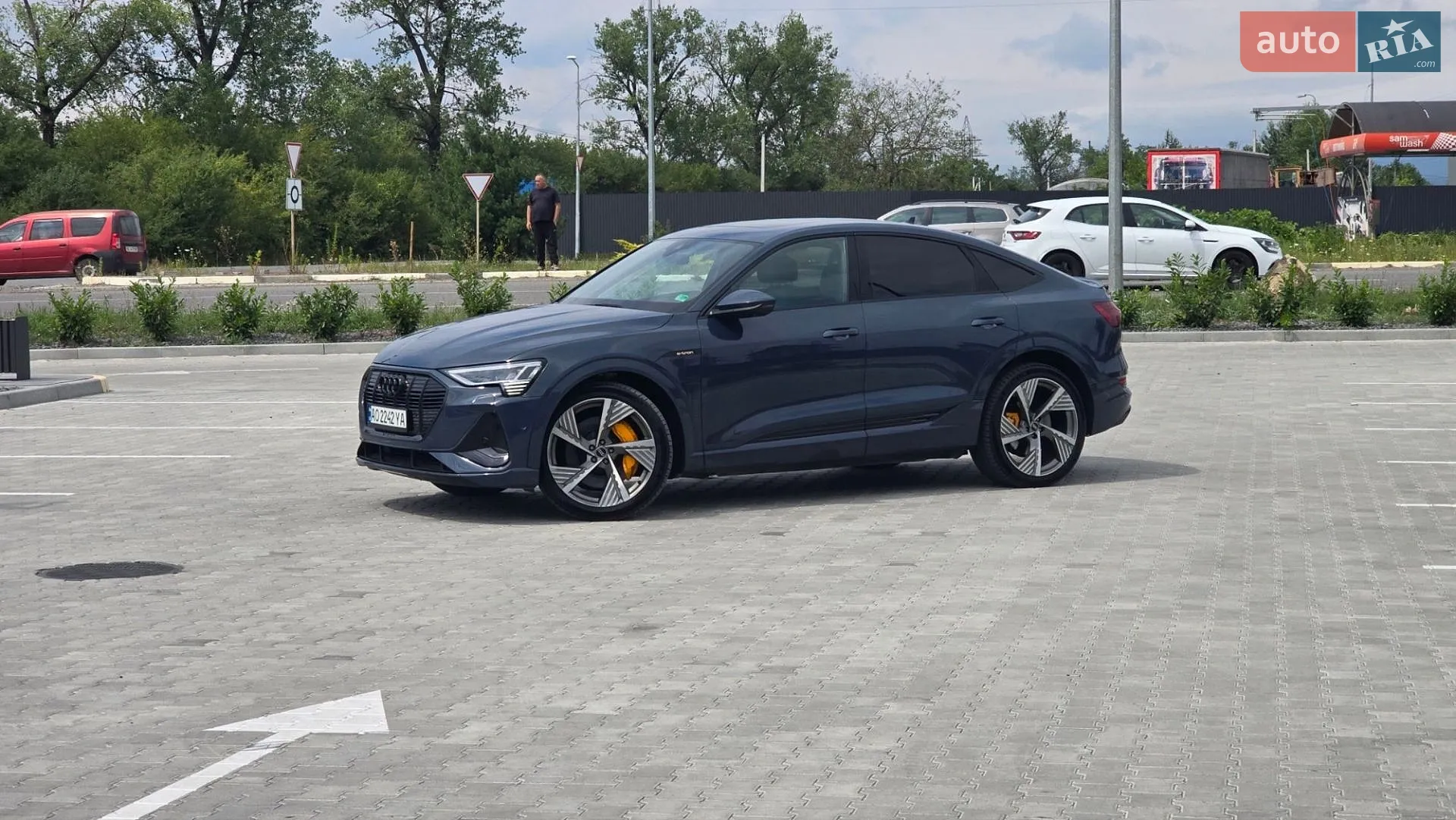 2021 Audi e-tron Sportback - мініатюра 3