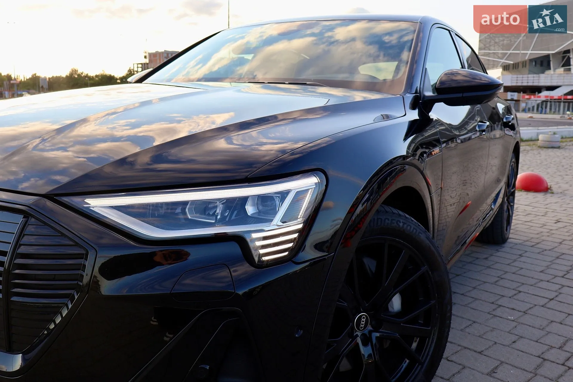 2022 Audi e-tron Sportback - мініатюра 4