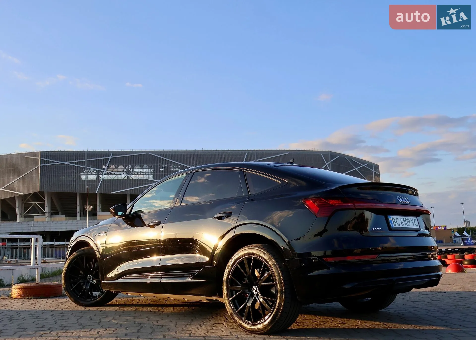 2022 Audi e-tron Sportback - мініатюра 23