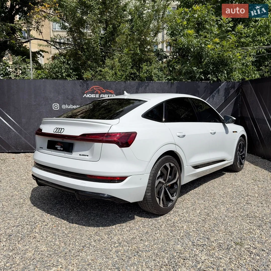 2022 Audi e-tron Sportback - мініатюра 11