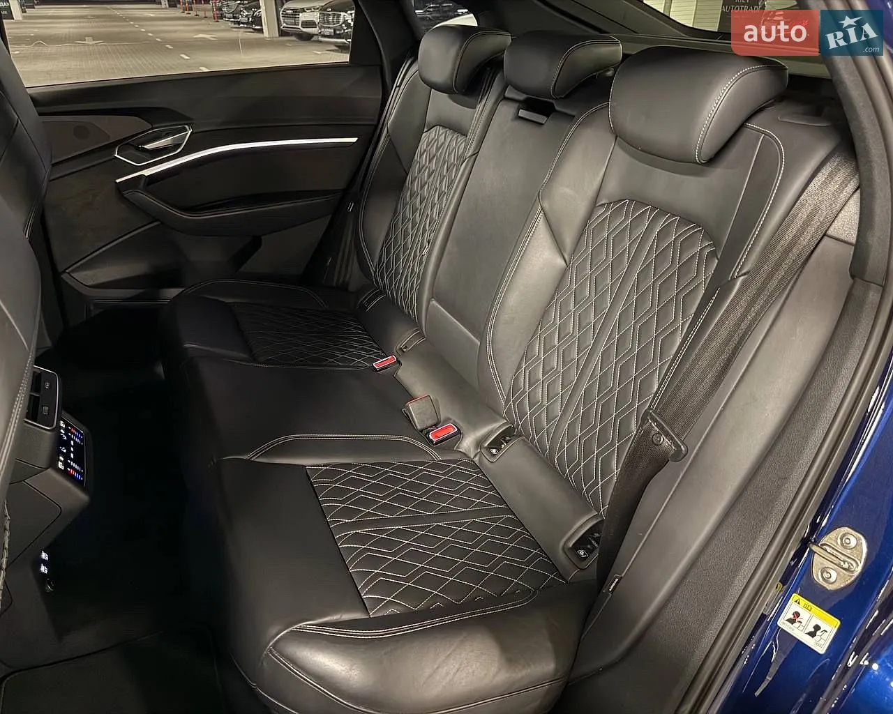 2020 Audi e-tron Sportback - мініатюра 35