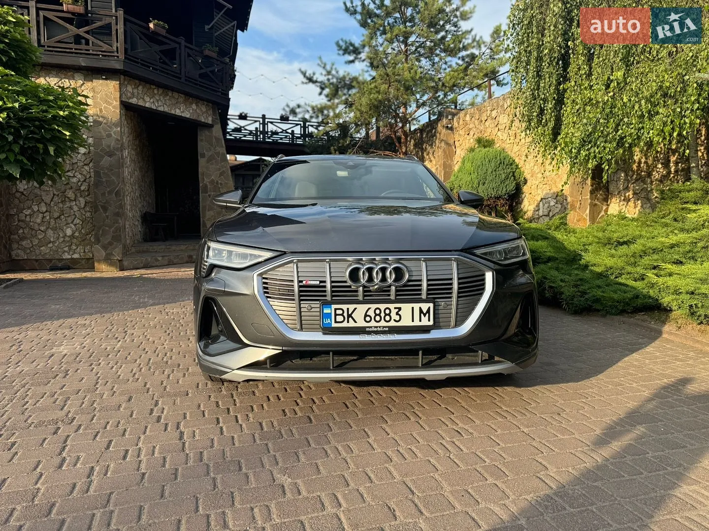 2020 Audi e-tron Sportback - мініатюра 2