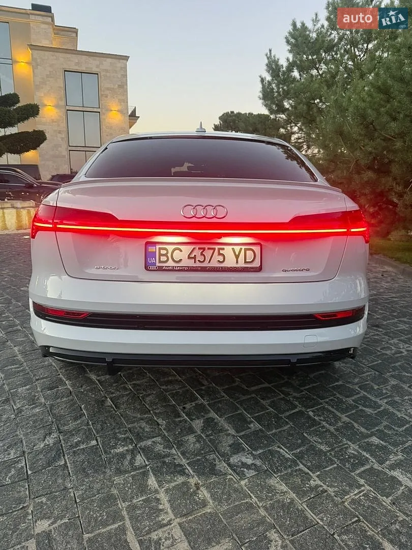 2022 Audi e-tron Sportback - мініатюра 7