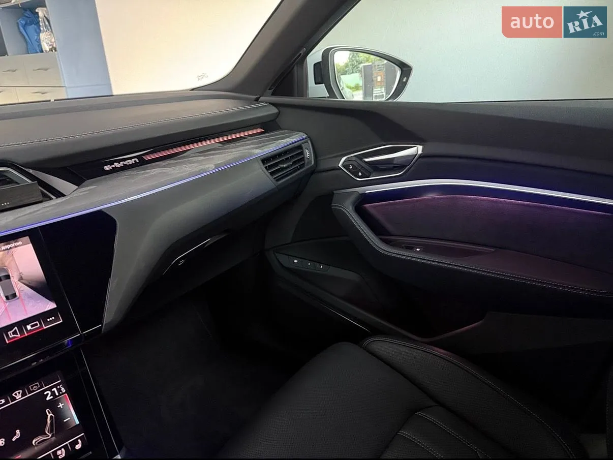2022 Audi e-tron Sportback - мініатюра 21