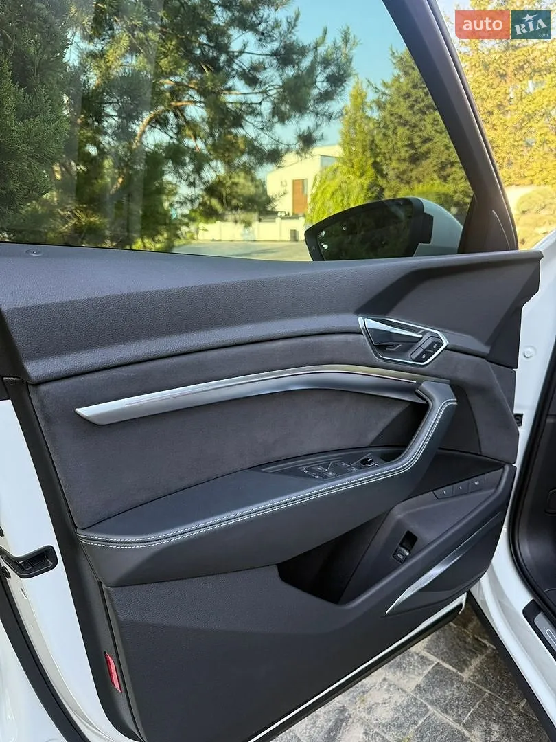 2022 Audi e-tron Sportback - мініатюра 26