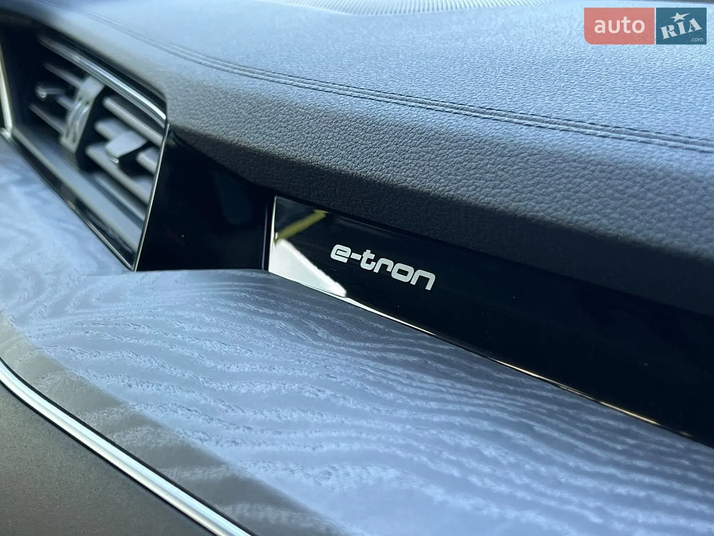 2022 Audi e-tron Sportback - мініатюра 23