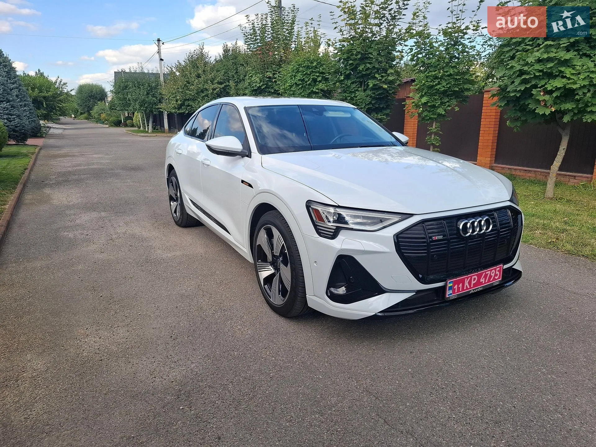 2021 Audi e-tron Sportback - мініатюра 2