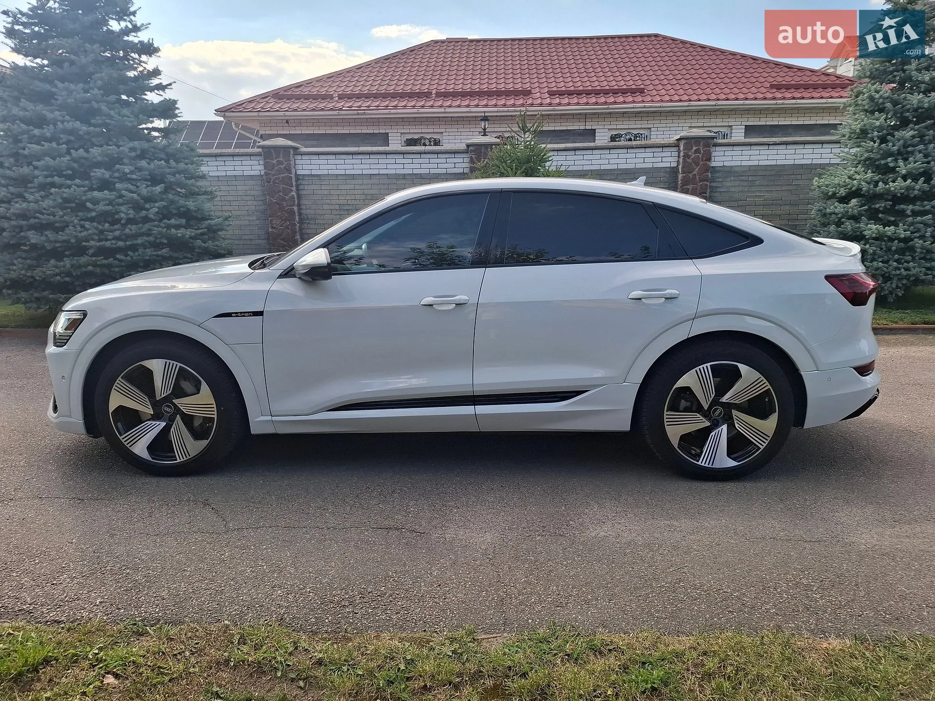 2021 Audi e-tron Sportback - мініатюра 5