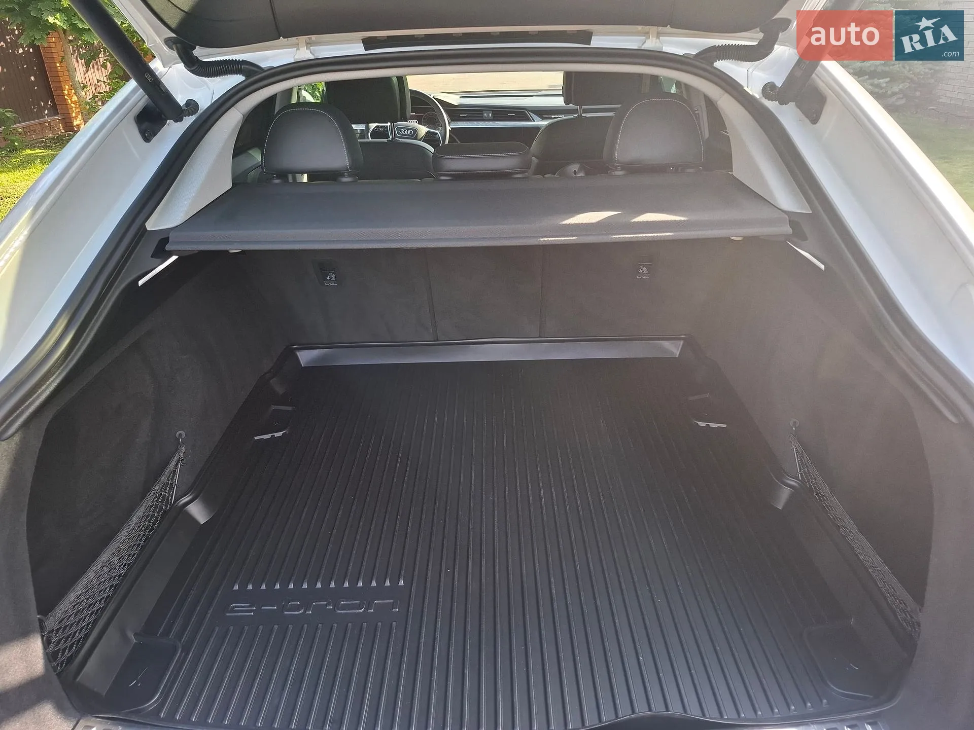 2021 Audi e-tron Sportback - мініатюра 35