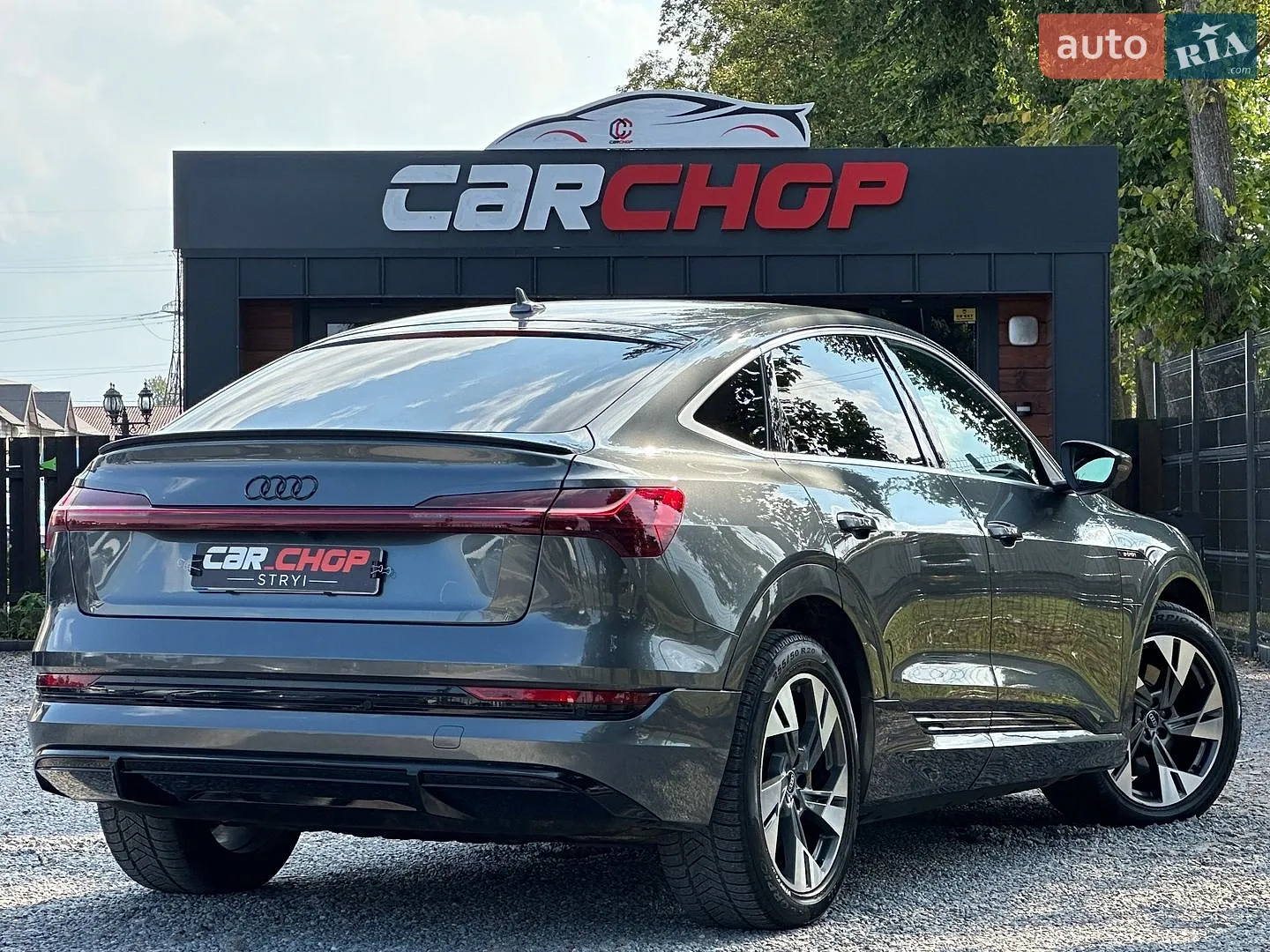 2020 Audi e-tron Sportback - мініатюра 4