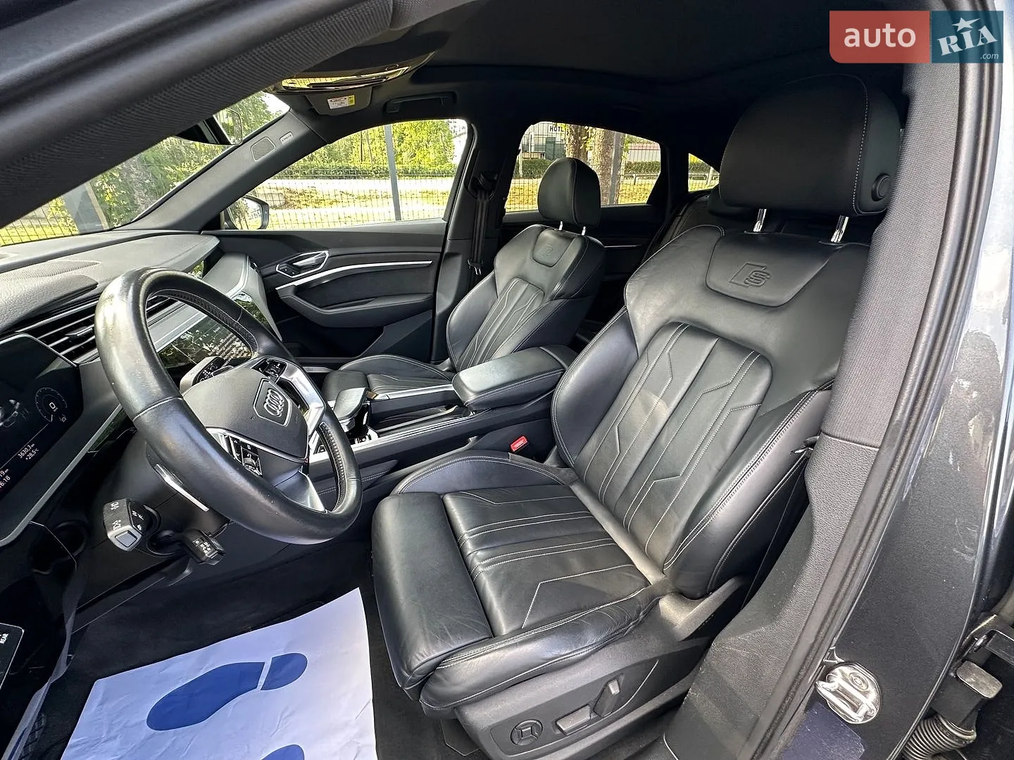 2020 Audi e-tron Sportback - мініатюра 16