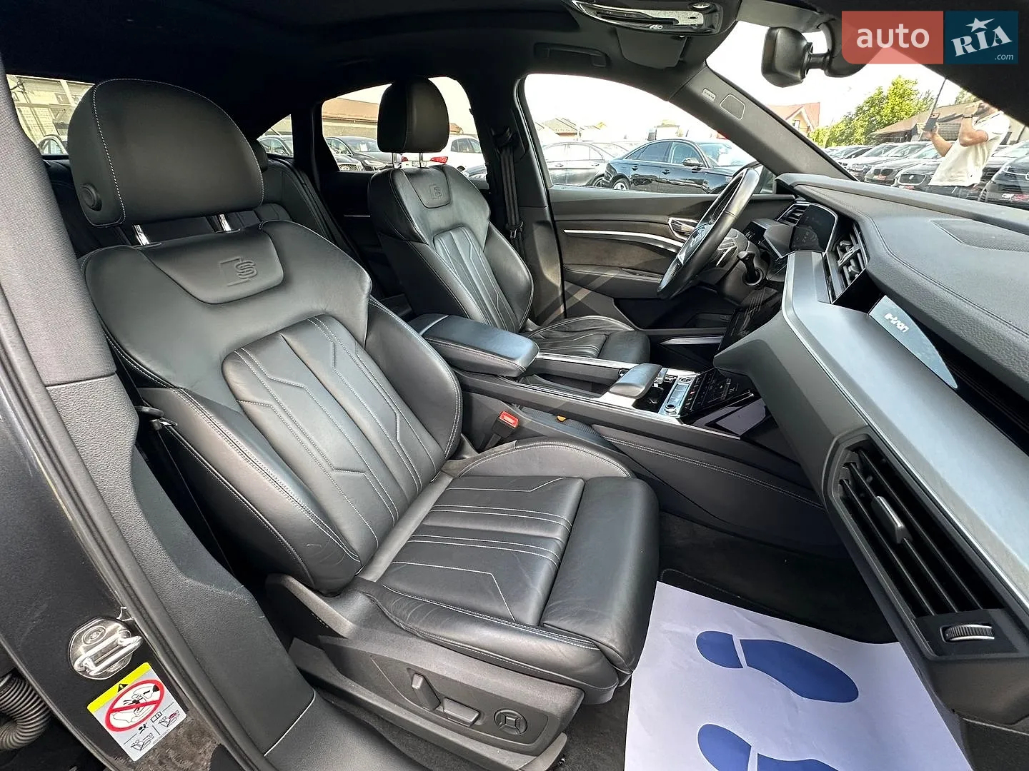 2020 Audi e-tron Sportback - мініатюра 36