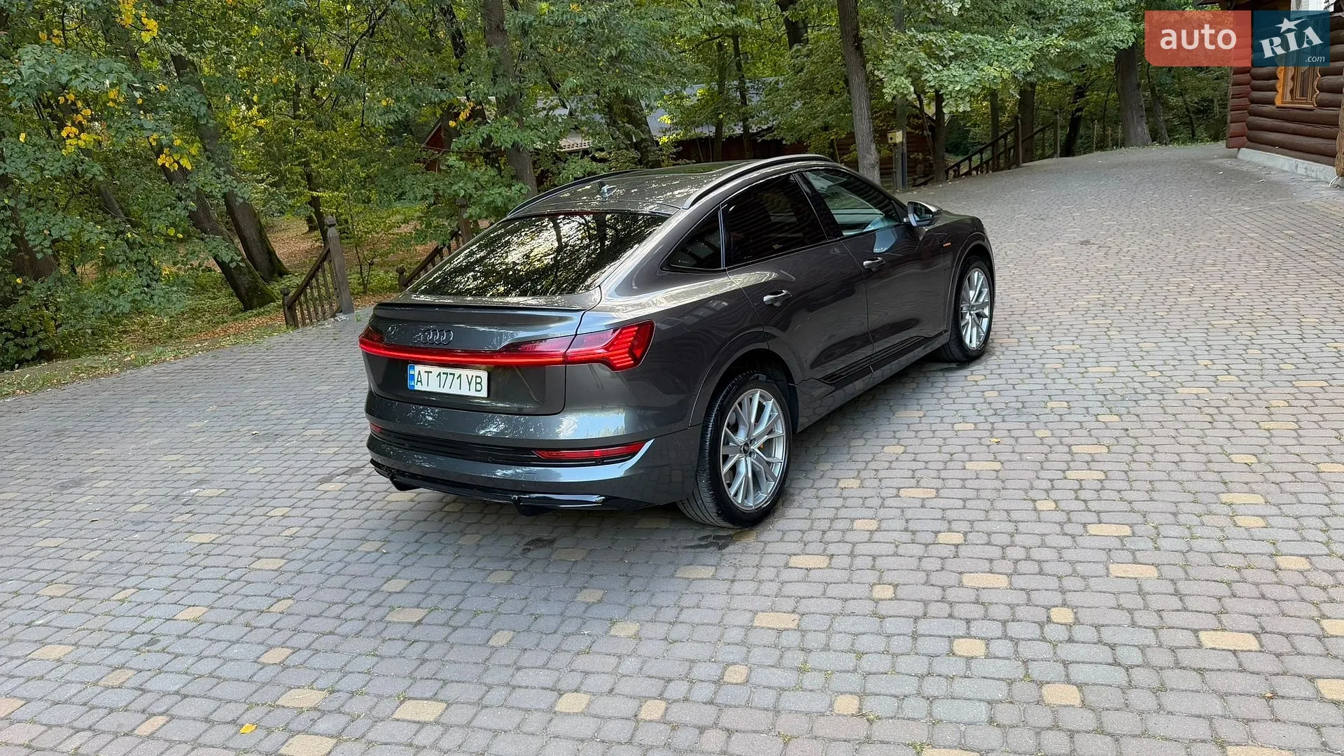 2022 Audi e-tron Sportback - мініатюра 13