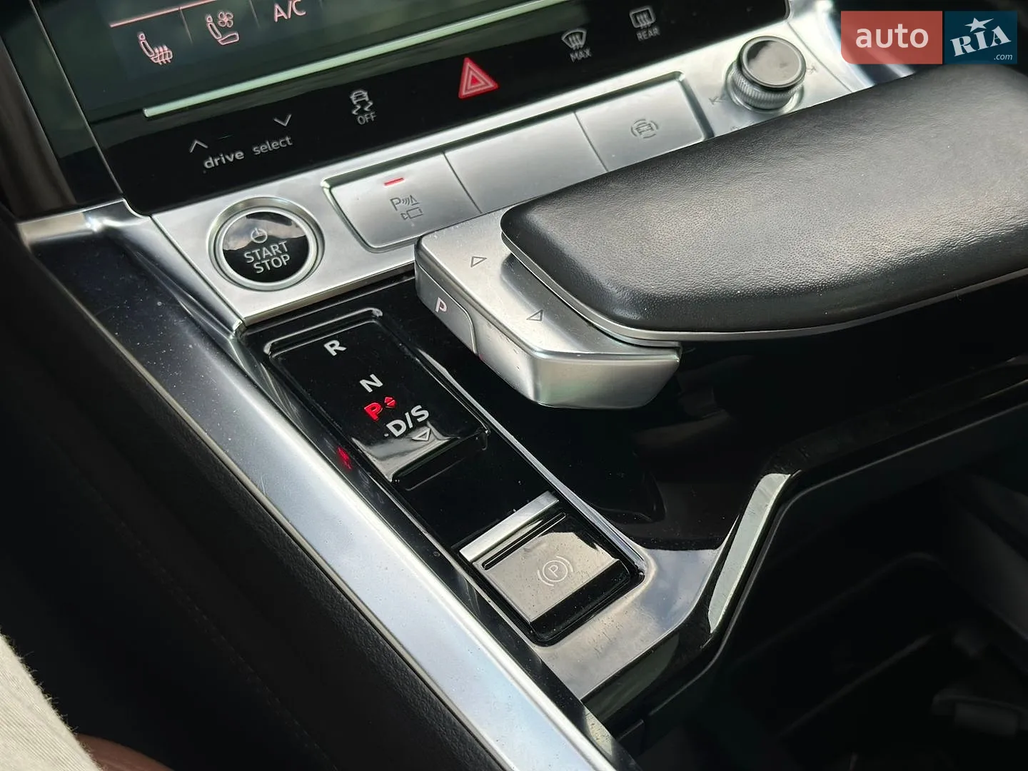 2022 Audi e-tron Sportback - мініатюра 23