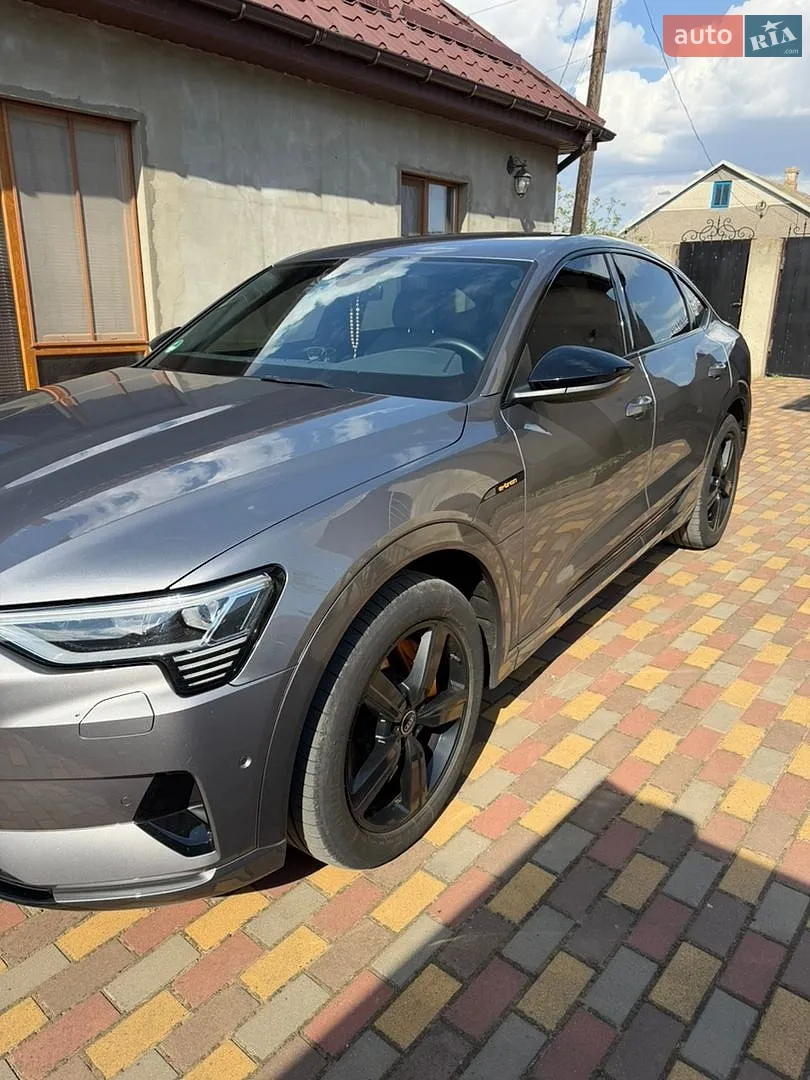 2022 Audi e-tron Sportback - мініатюра 3