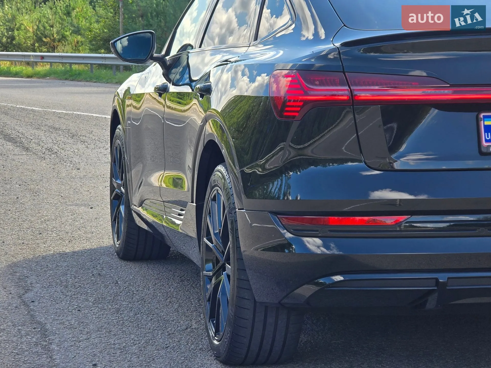 2022 Audi e-tron Sportback - мініатюра 14