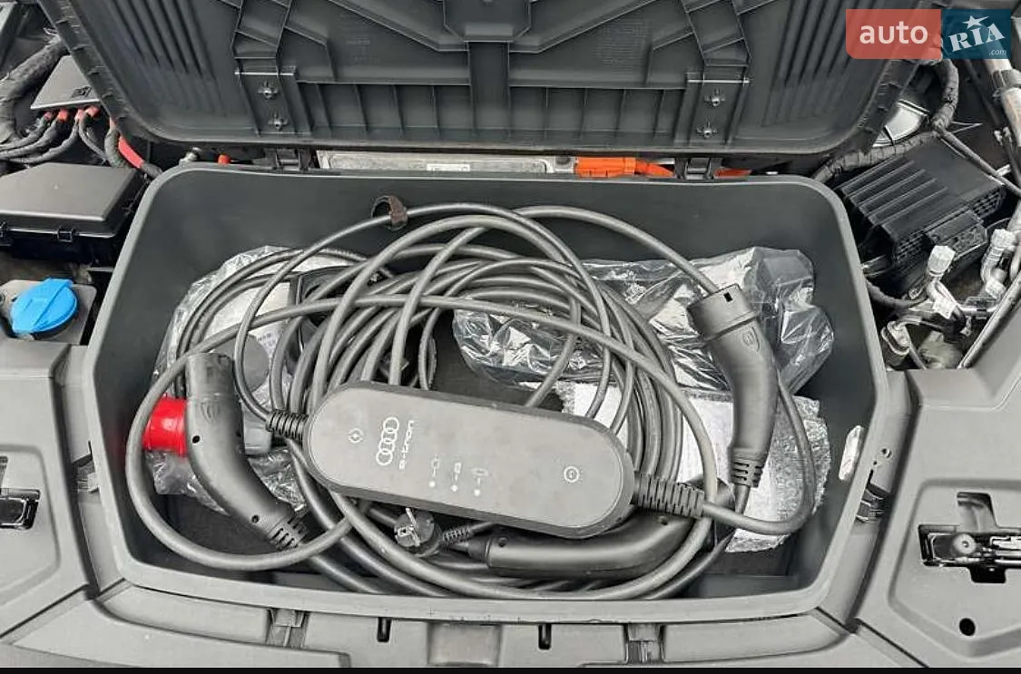 2020 Audi e-tron Sportback - мініатюра 22