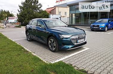 Универсал Audi e-tron 2019 в Запорожье