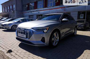 Внедорожник / Кроссовер Audi e-tron 2019 в Харькове