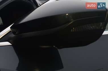 Внедорожник / Кроссовер Audi e-tron 2019 в 