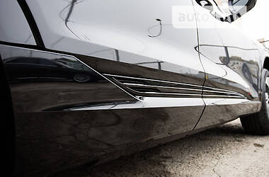 Позашляховик / Кросовер Audi e-tron 2020 в Києві