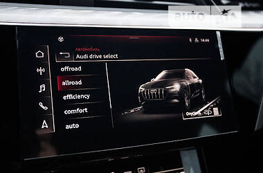 Позашляховик / Кросовер Audi e-tron 2020 в Києві
