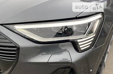Позашляховик / Кросовер Audi e-tron 2022 в Києві