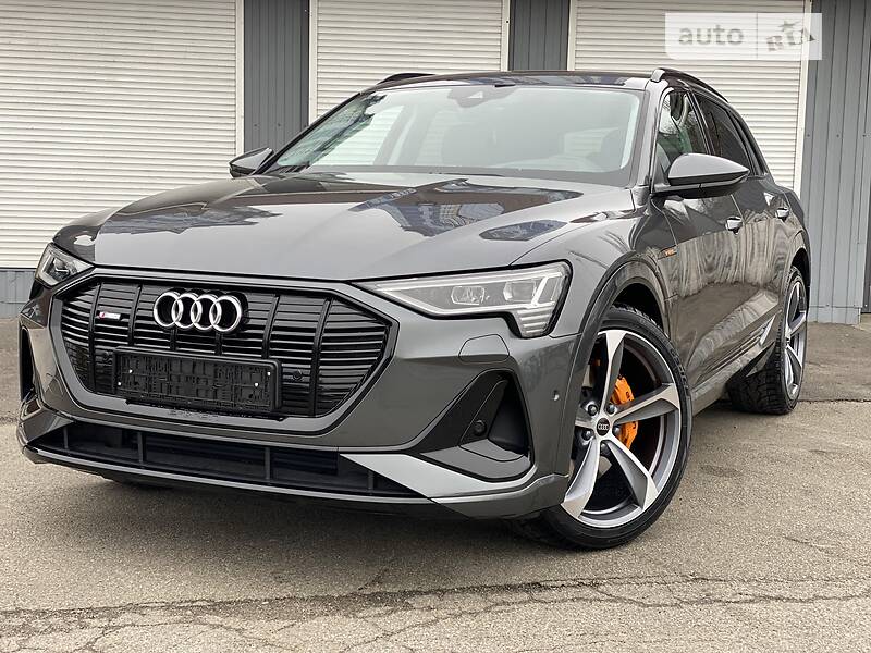 Позашляховик / Кросовер Audi e-tron 2022 в Києві