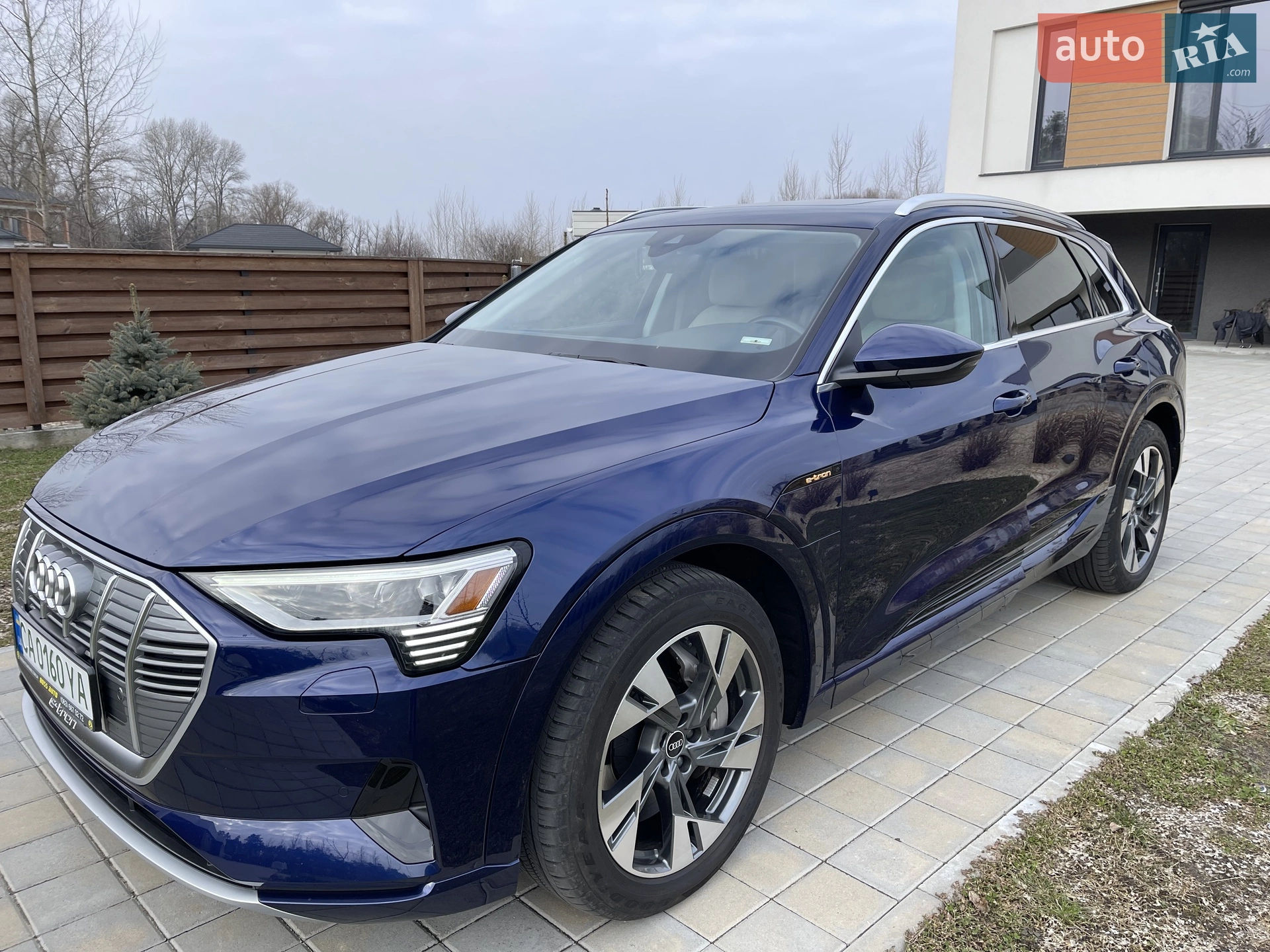 2020 Audi e-tron - мініатюра 3