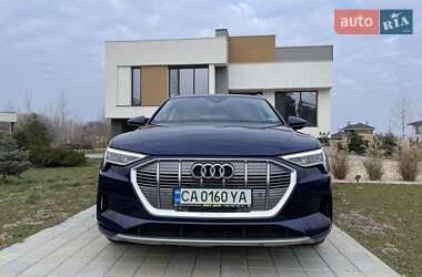 Внедорожник / Кроссовер Audi e-tron 2020 в 
