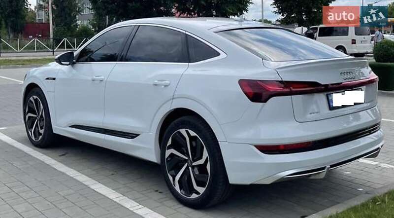 Внедорожник / Кроссовер Audi e-tron 2020 в Днепре