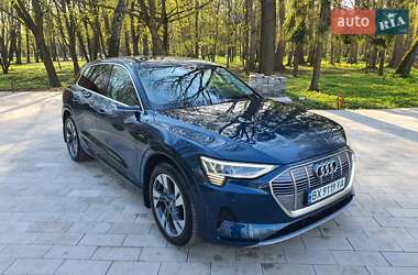 Внедорожник / Кроссовер Audi e-tron 2019 в 