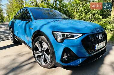 Внедорожник / Кроссовер Audi e-tron 2020 в 