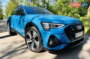 Внедорожник / Кроссовер Audi e-tron 2020 в 
