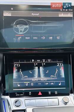 Внедорожник / Кроссовер Audi e-tron 2020 в 