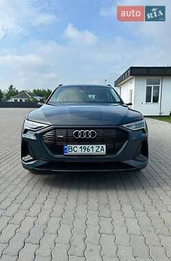 Внедорожник / Кроссовер Audi e-tron 2021 в 