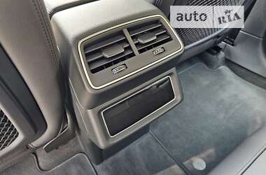 Позашляховик / Кросовер Audi e-tron 2020 в 