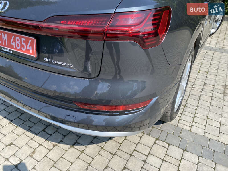 Внедорожник / Кроссовер Audi e-tron 2019 в Львове
