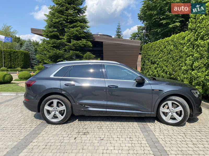 Внедорожник / Кроссовер Audi e-tron 2019 в Львове