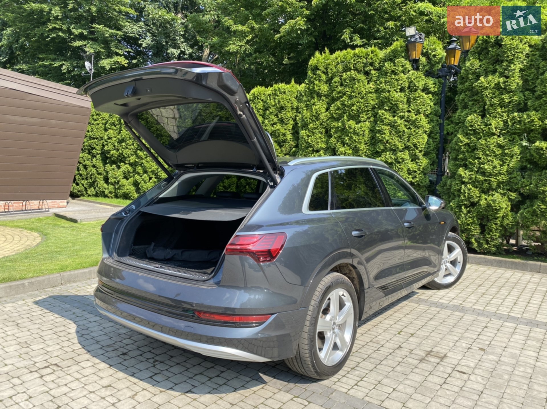 2019 Audi e-tron - мініатюра 33
