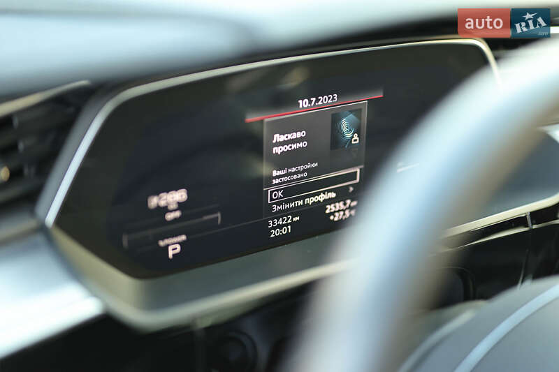 Внедорожник / Кроссовер Audi e-tron 2020 в Ужгороде