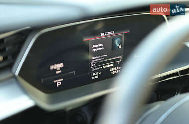 Внедорожник / Кроссовер Audi e-tron 2020 в 