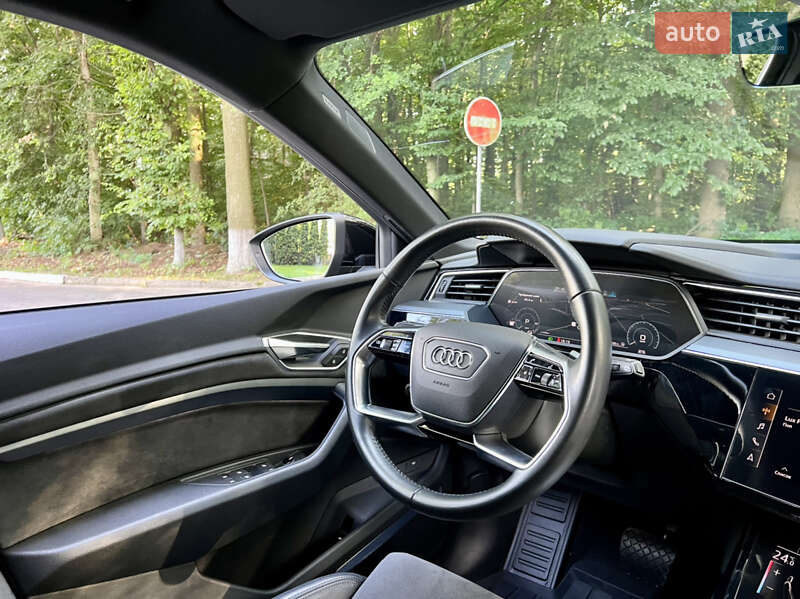 Внедорожник / Кроссовер Audi e-tron 2020 в Виннице