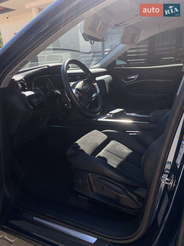 Внедорожник / Кроссовер Audi e-tron 2020 в Тростянце