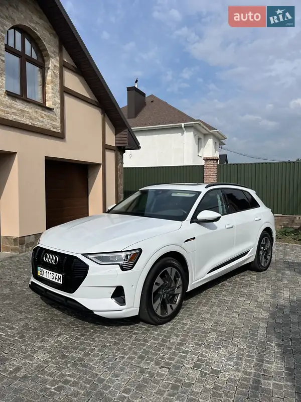 Audi e-tron