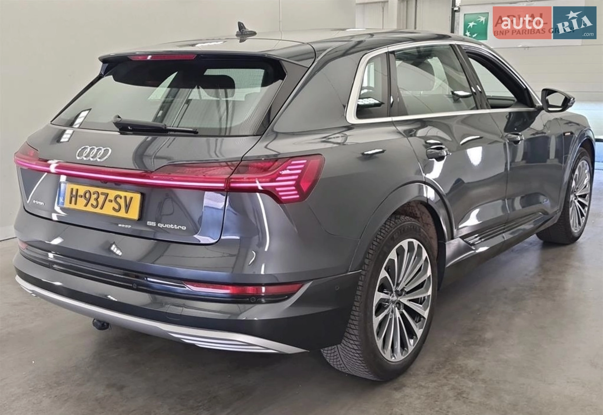 2020 Audi e-tron - мініатюра 31