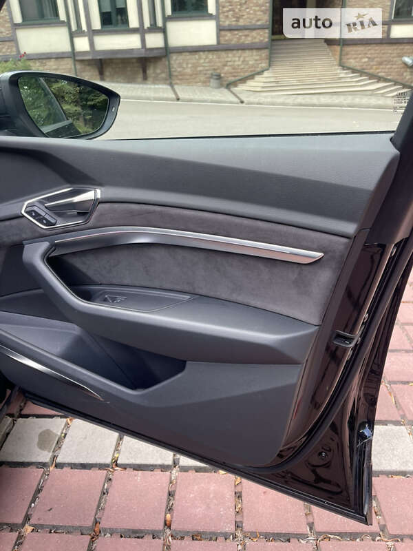 Внедорожник / Кроссовер Audi e-tron 2019 в Тернополе фото 13 Внедорожник / Кроссовер Audi e-tron 2019 в Тернополе