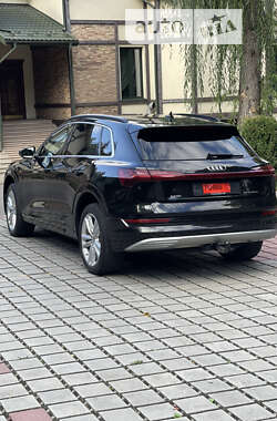 Позашляховик / Кросовер Audi e-tron 2019 в Тернополі